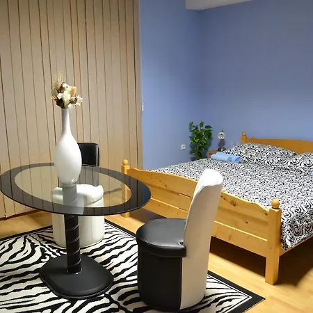 게스트하우스 Byron Zlaté Moravce